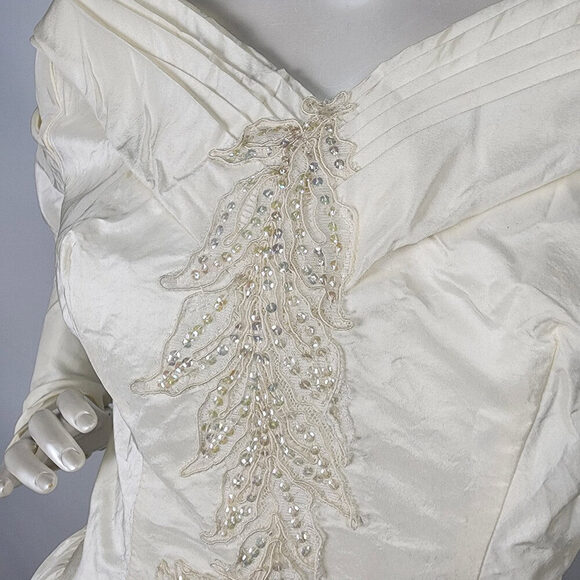 Vintage Cream Sequined Floral Detail Drop Shoulder Wedding Dress Size XS - Picture 3 of 16